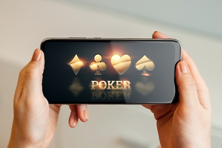 Live dealer games streaming interface with real-time interaction on mobile devices